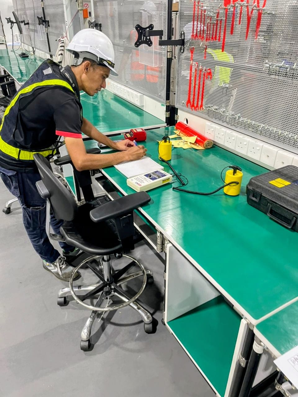 ESD Workstation Test